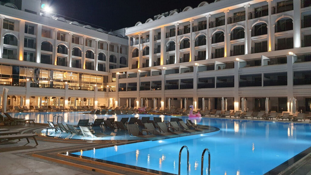 Sunthalia Hotel & Resort