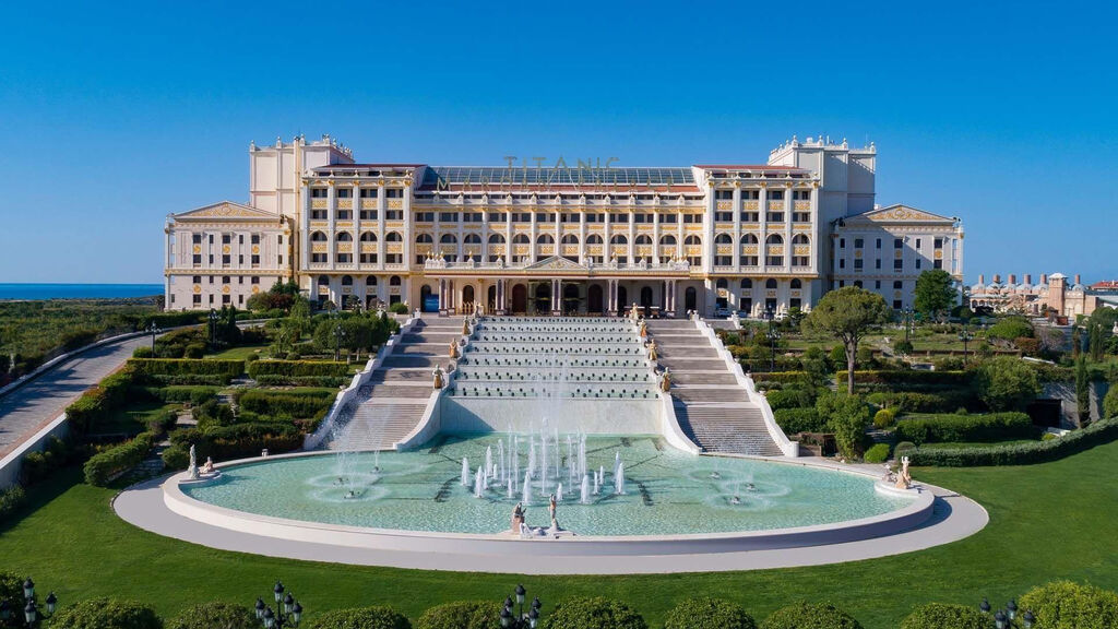 Titanic Mardan Palace