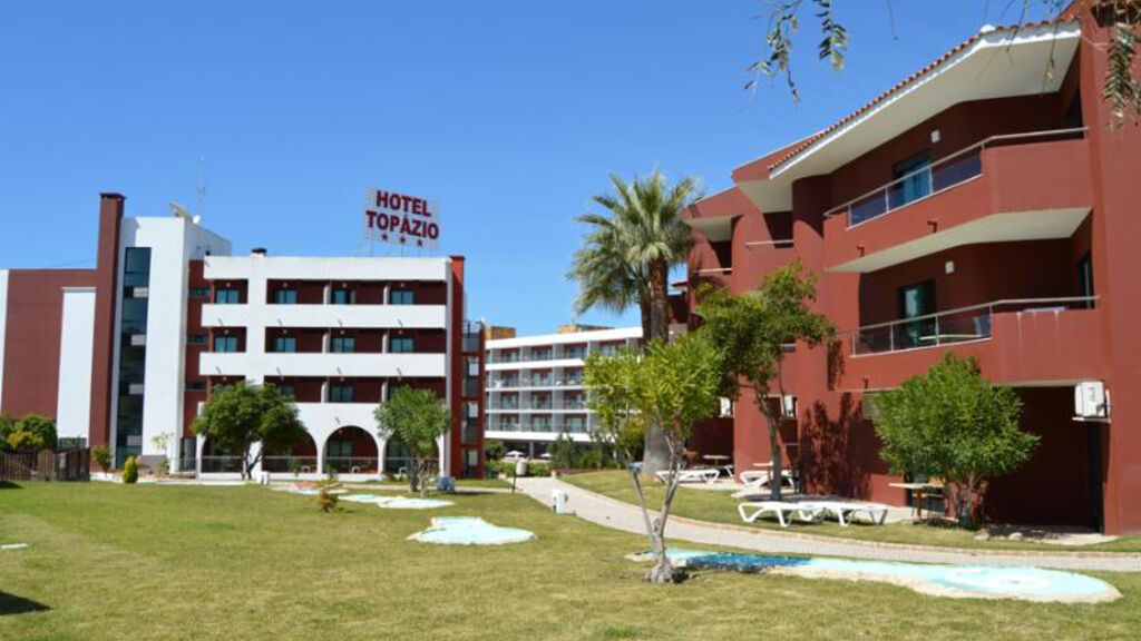 Topazio Mar Beach Hotel and Apartments