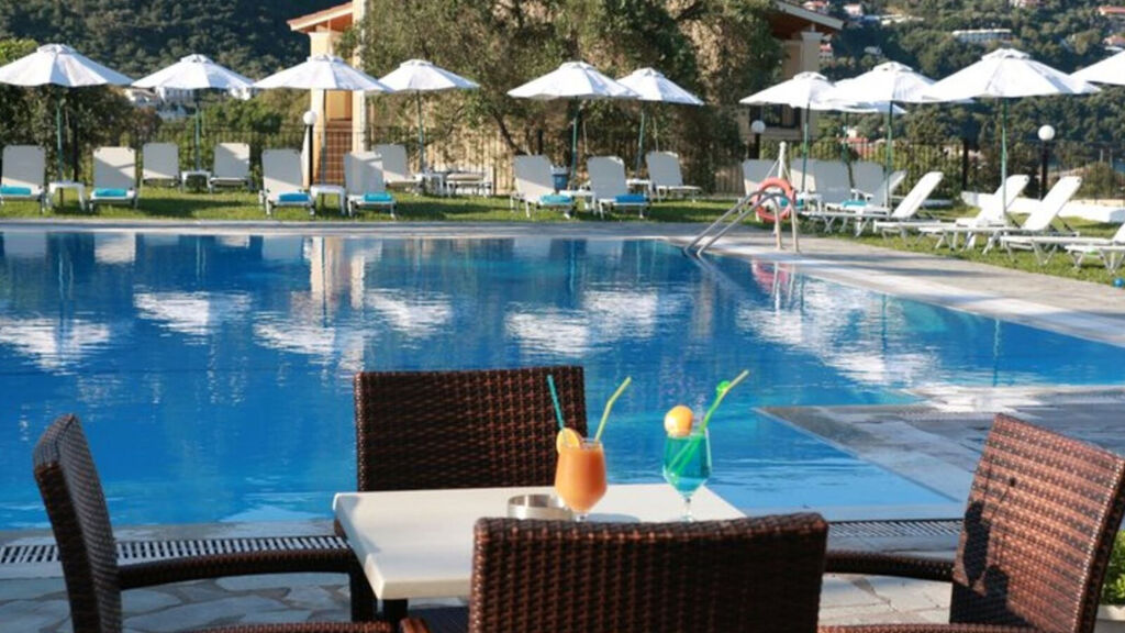 Yannis Hotel Ipsos