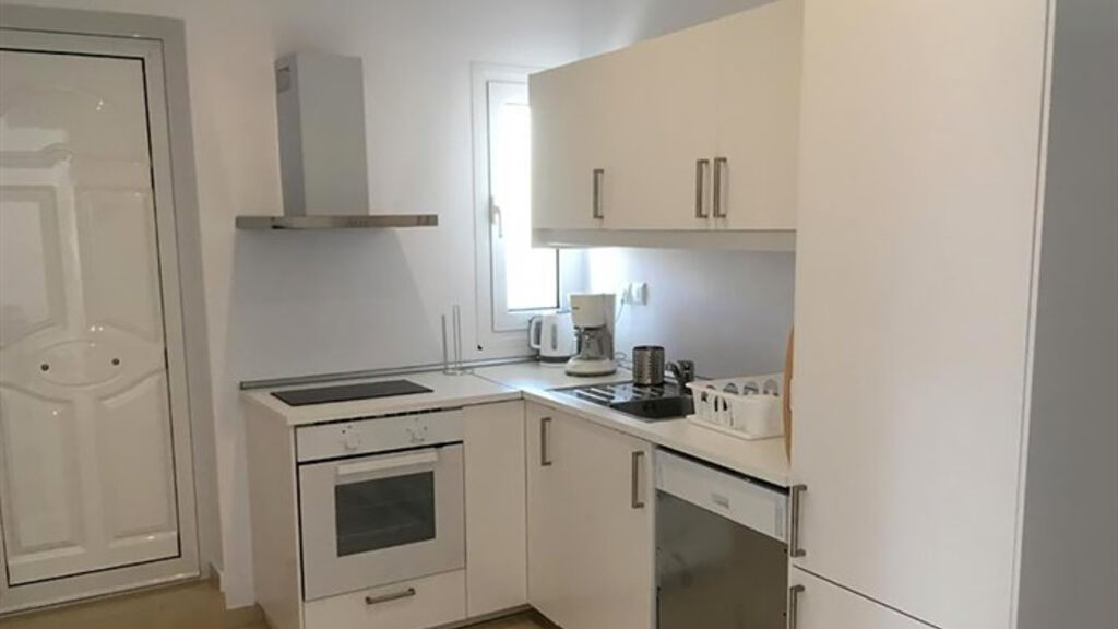 Apartmánový Dům Helios