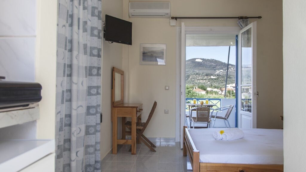 Studia a apartmány Thanasis