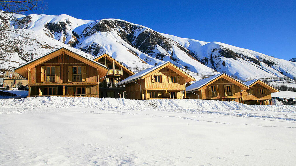 Residence Les Chalets De L Arvan II